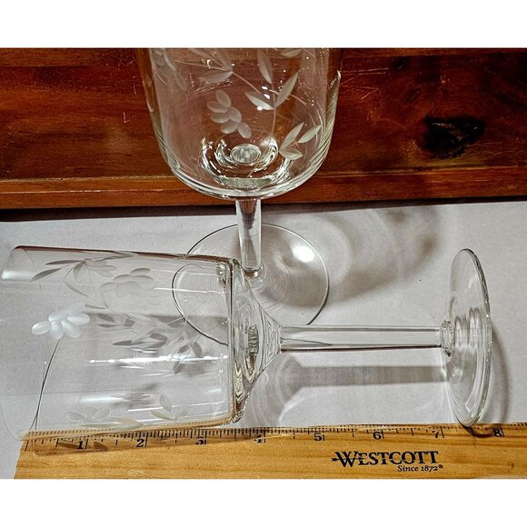 2 Colony Crystal Monet Water Glasses 7.5" etched floral blown glass flowers vtg - Picture 5 of 7